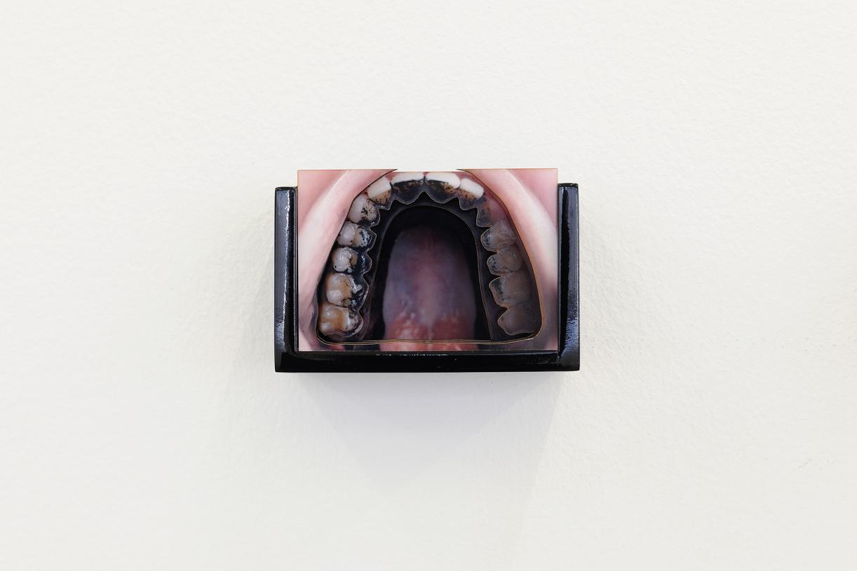 Disputed Utterance, 2019, 14 laser-cut diorama, c-prints mounted on cardboard with wooden cases, 7 texts printed on PVC plates, 7 x 10 x 6 cm each, Ed. 5 + 2 AP, Detail