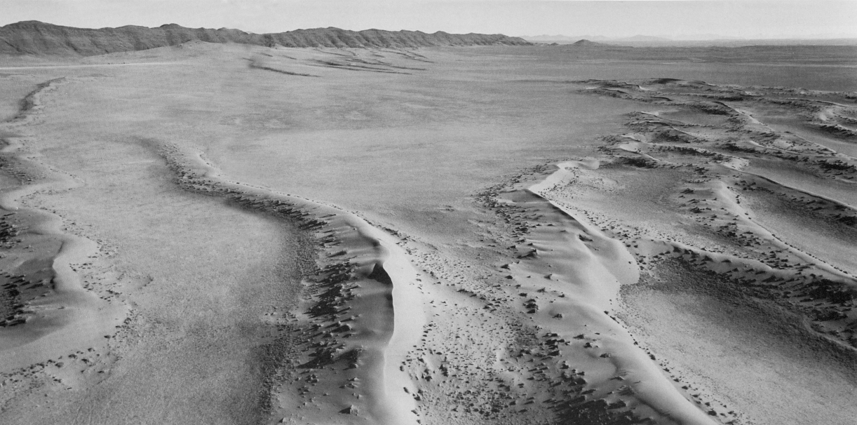 Balthasar Burkhard, Desert, 2000, Silver gelatine print, 125 x 250 cm