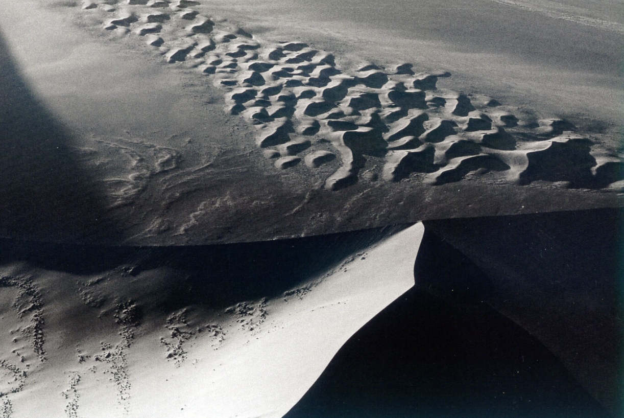 Balthasar Burkhard, Desert, 2000, Silver gelatine print