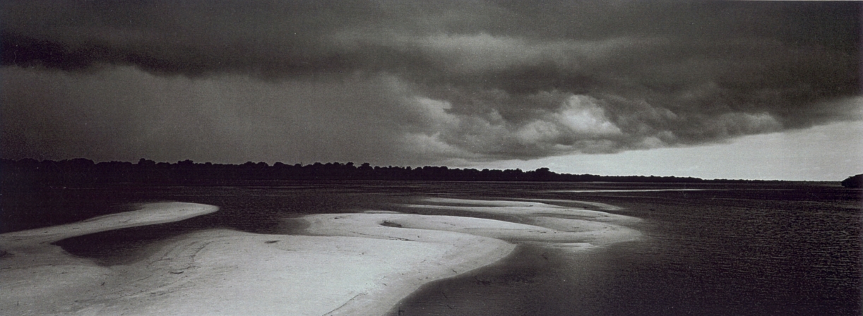 Balthasar Burkhard, Rio Negro, 2002, Silver galtine print, 60 x 160 cm