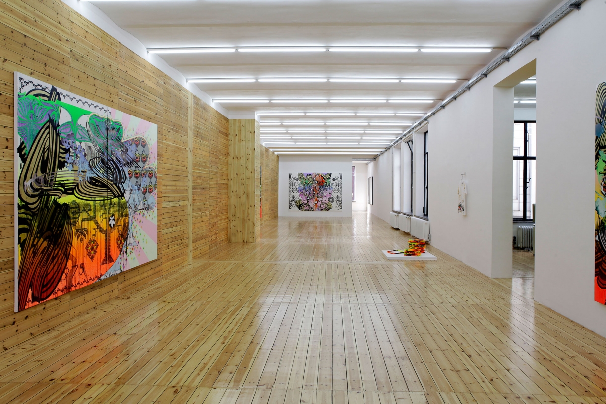 Christine Streuli, Kragenweite / collar size: 36, Exhibition view, Sfeir-Semler Gallery, Hamburg, 2014. Photo: Rosa Rühling