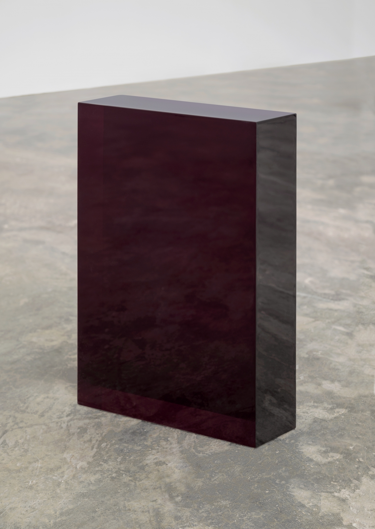 Tarik Kiswanson, In my blood, 2020, Resin with blood and pigment, unique, 40 x 28 x 9 cm