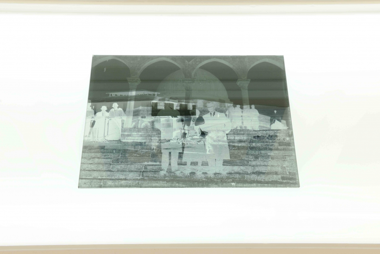 Akram Zaatari, Un-Dividing History, 2017, 4 pairs of glass plates and 8 cyanotype contact-prints, 18 x 24 cm each