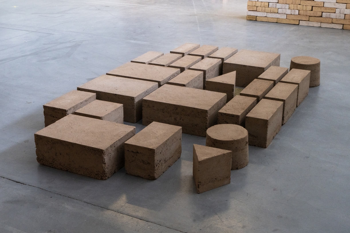 Dineo Seshee Raisibe Bopape, (ka) pheko ye – the dream to come, Installation detail, Courtesy the artist & Sfeir-Semler Gallery, Photo: Studio Stucky