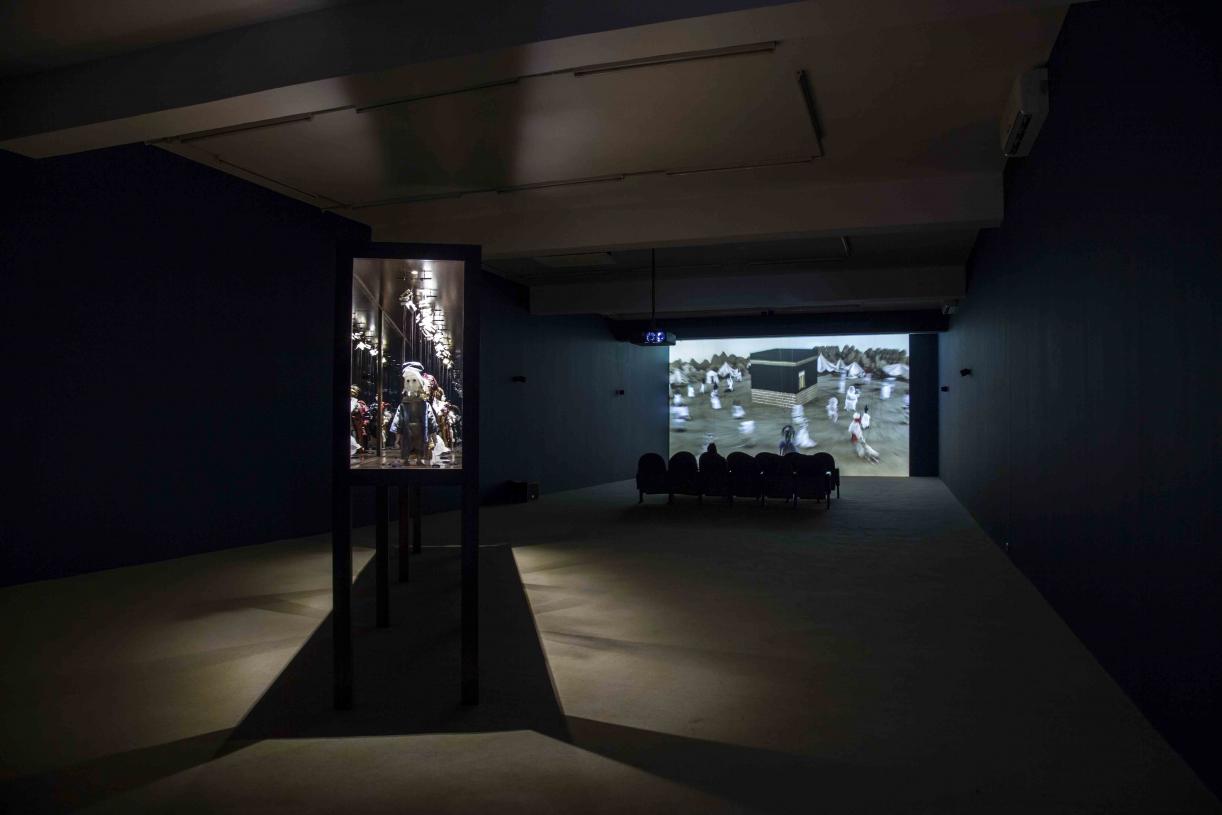 Cabaret Crusades: The Secrets of Karbala, Exhibition views, Sfeir-Semler Gallery, Beirut, 2015