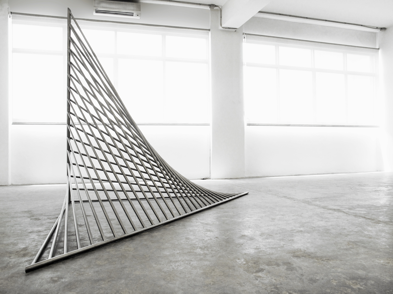 Timo Nasseri, Glitch, 2010, Polished stainless steel, 380 x 185 x 267 cm, Edition 3 + 1 AP