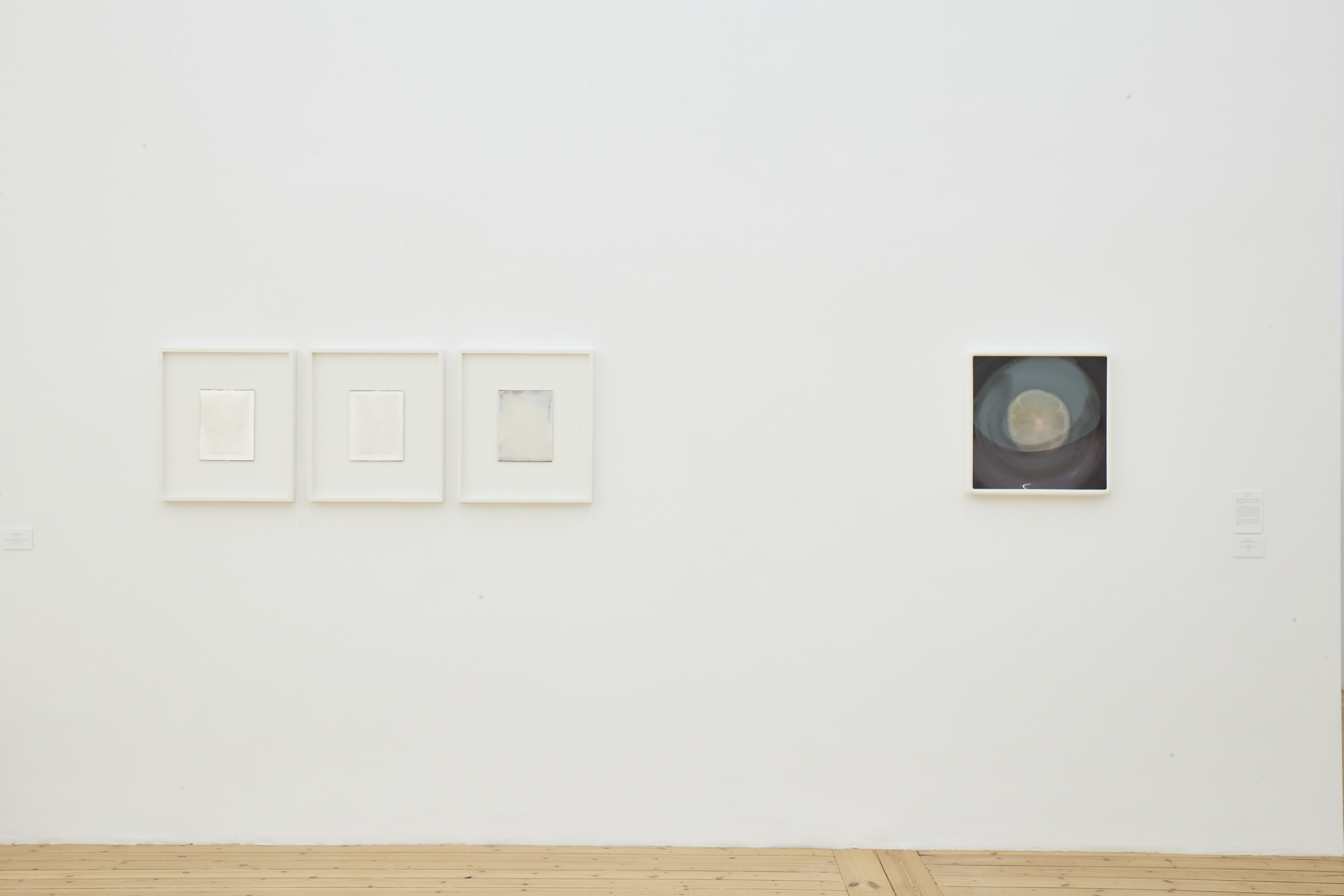 Mac Adams & Dove Allouche: Das unsichtbare Bild, Exhibition view Sfeir-Semler Gallery Hamburg 2021