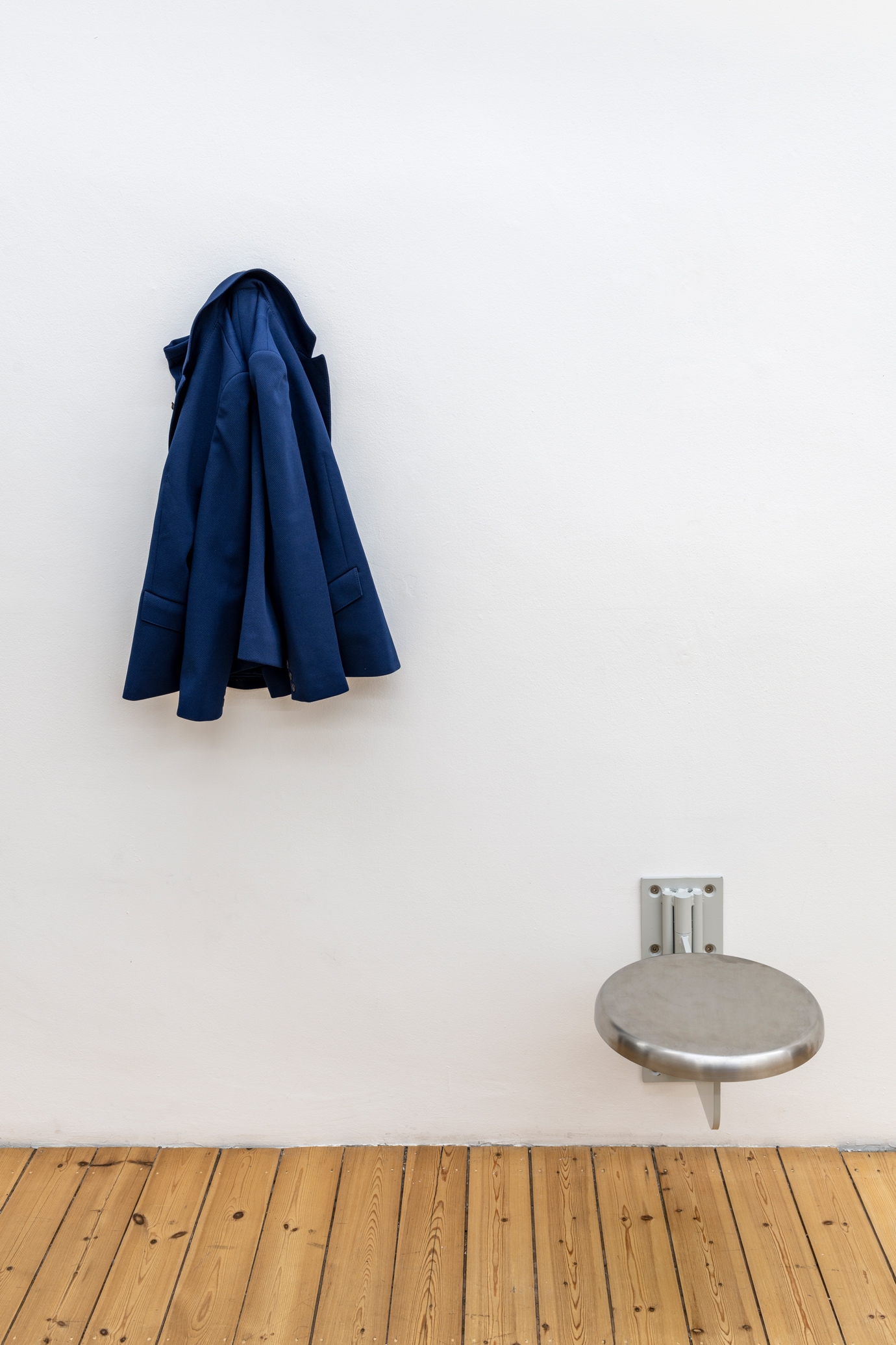 Sung Tieu, Untitled (Everything or Nothing), 2021, Stainless steel stool, jacket and skirt, 47 x 51 x 36 cm, Unique