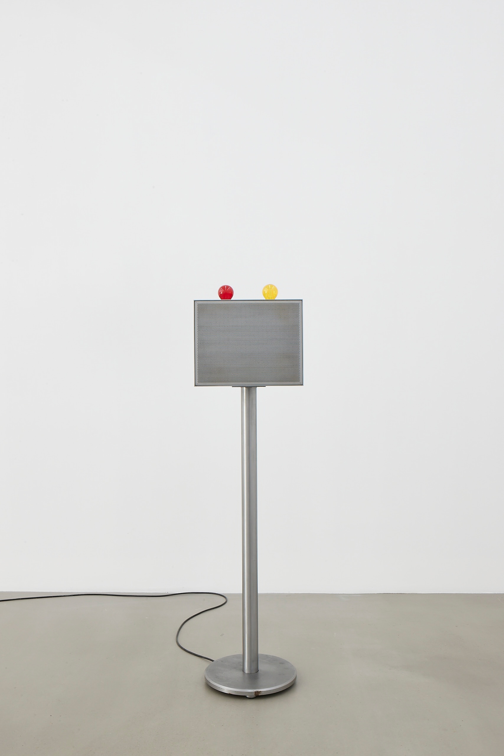 Lawrence Abu Hamdan, The Witness-Machine Complex, 2021, Steel stands, 3 video projections, 3 audio channels, 2 light bulbs, 136,5 x 35 x 35 cm