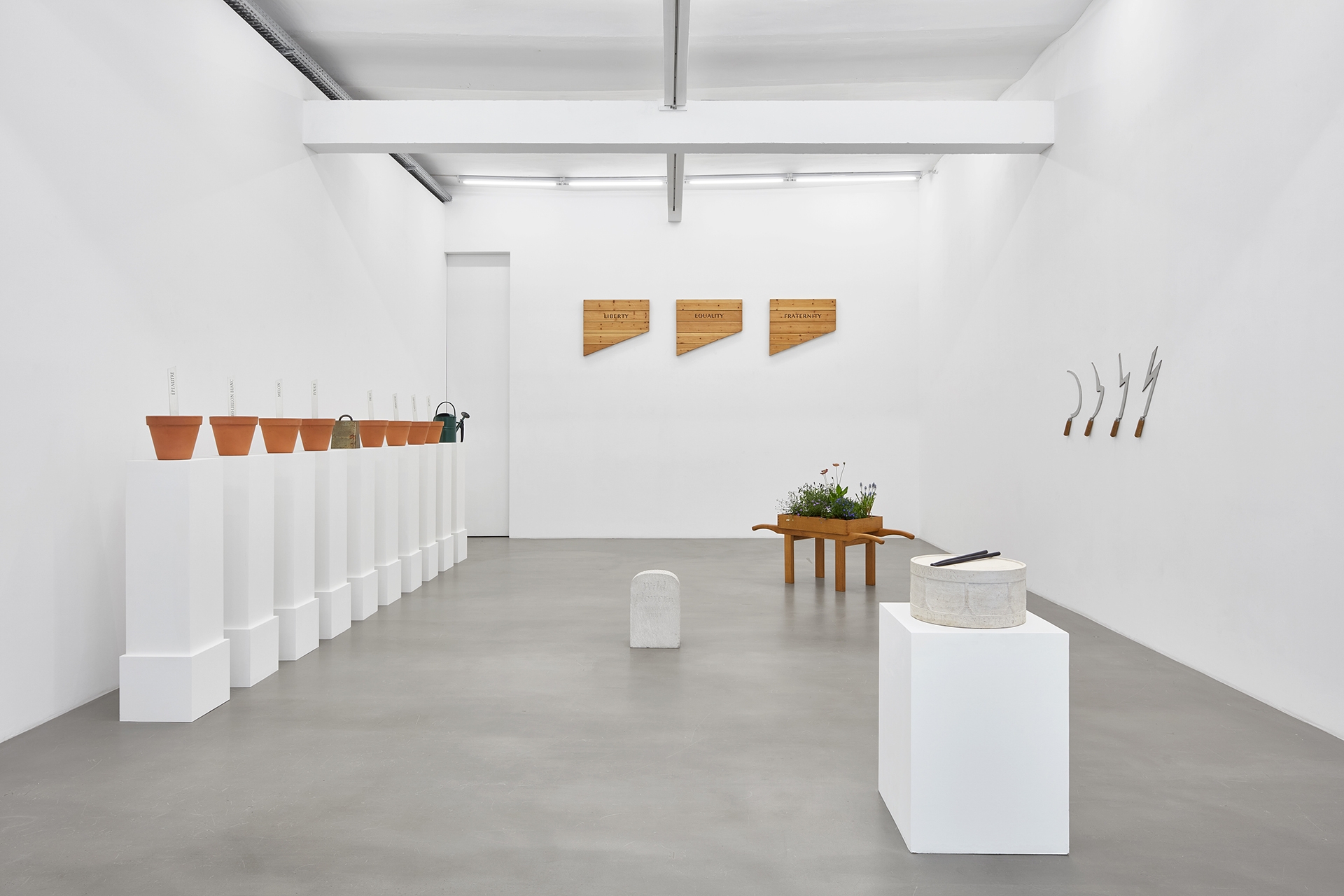 Ian Hamilton Finlay, Fragments, exhibition view, Sfeir-Semler Gallery Hamburg, 2025