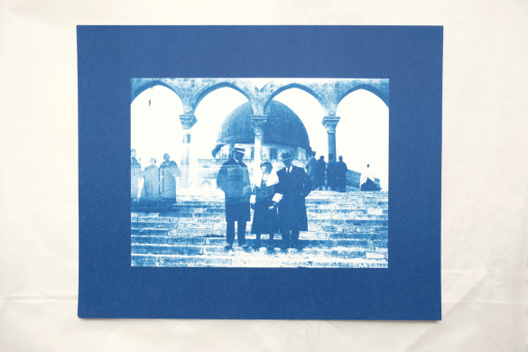 Un-Dividing History, 2017, 4 Pairs of glass plates, 18 x 24 cm each, 8 Cyanotype contact-prints, 18 x 24 cm each