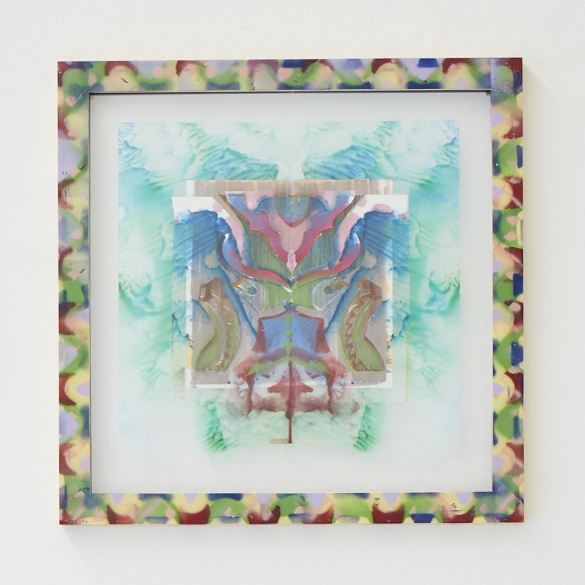 Moritz Altmann, asu, 2017, mixed media on paper and transparency, sprayed frame, 40,5 x 40,5 cm