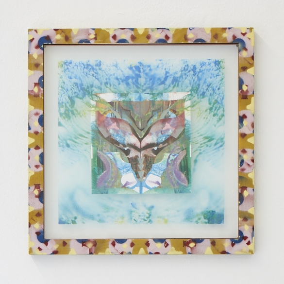Moritz Altmann, ene, 2017, mixed media on paper and transparency, sprayed frame, 40,5 x 40,5 cm