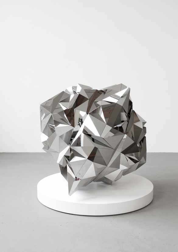 Timo Nasseri, Parsec #6, 2017, Polished stainless steel, 118 x 118 x 107 cm, Edition 3 + 1 AP
