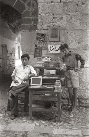 Hashem El Madani: Itinerary, 2007, 77, black and white, silver prints, 33 x 41 cm each, 31 color silver prints, 24 x 28 cm each