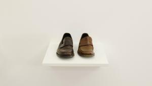 Right and Right, 1999, Two leather shoes, size 41 and size 43, 10 x 26 x 30 cm, Ed. 1 + 1 AP