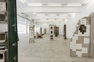 Marwan Rechmaoui, Pillars, 2014-ongoing, Exhibition view, Sfeir-Semler Gallery Beirut, 2021