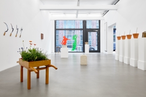 Ian Hamilton Finlay, Fragments, exhibition view, Sfeir-Semler Gallery Hamburg, 2025