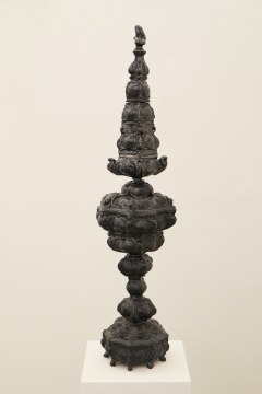 Moritz Altmann, Melegrim, 2011, enameled ceramic, 97 x 24 cm