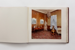 Walid Raad, Epilogue VI: The Curtains, 2021, 2_elodiegrethen-TBA21-1945, Inkjet print, 59,69 x 87,63 cm, 1+1 AP