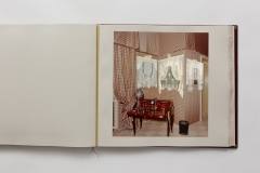 Walid Raad, Epilogue VI: The Curtains, 2021, 2_elodiegrethen-TBA21-1973, Inkjet print, 59,69 x 87,63 cm, 1+1 AP